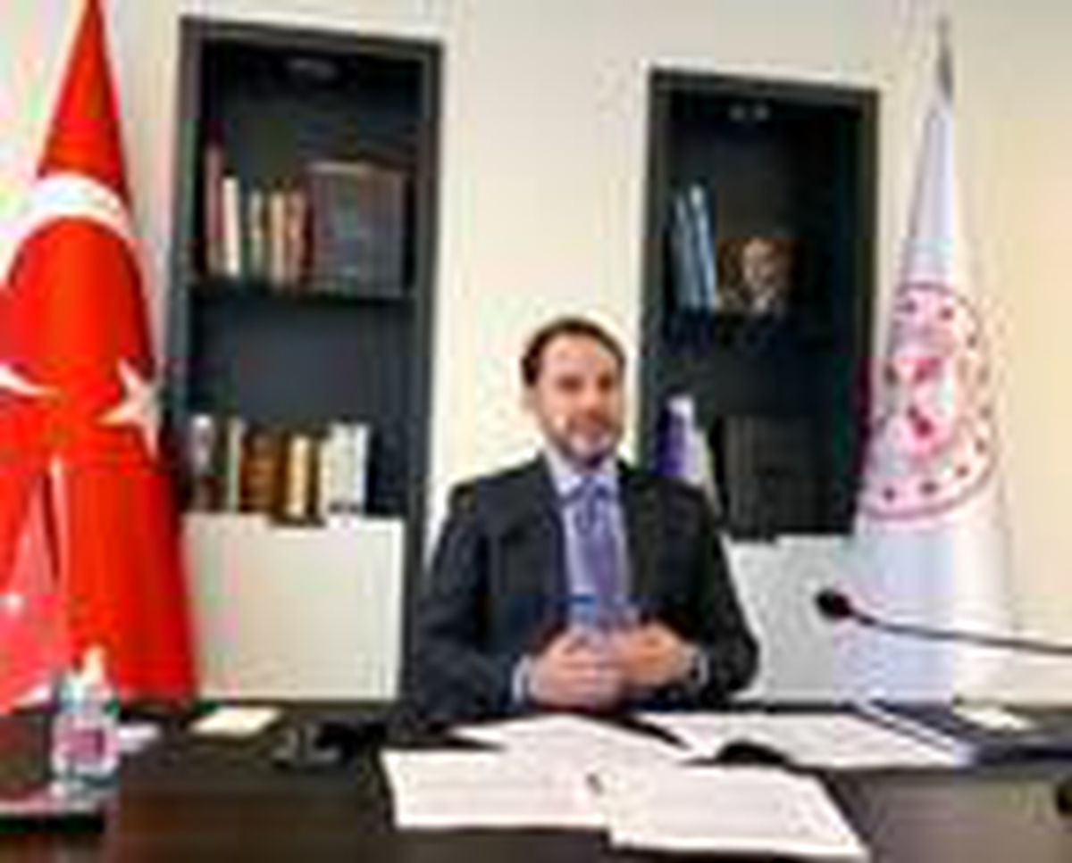 Bakan Albayrak: Türkiye\'yi üretimde ve ihracatta çok daha iyi noktaya taşıyacağız