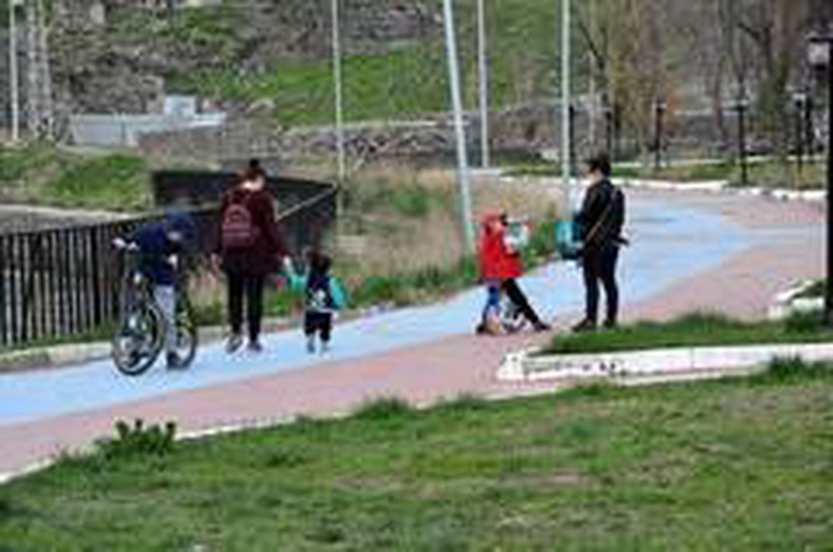 Kars\'ta çocuklar parklara akın etti