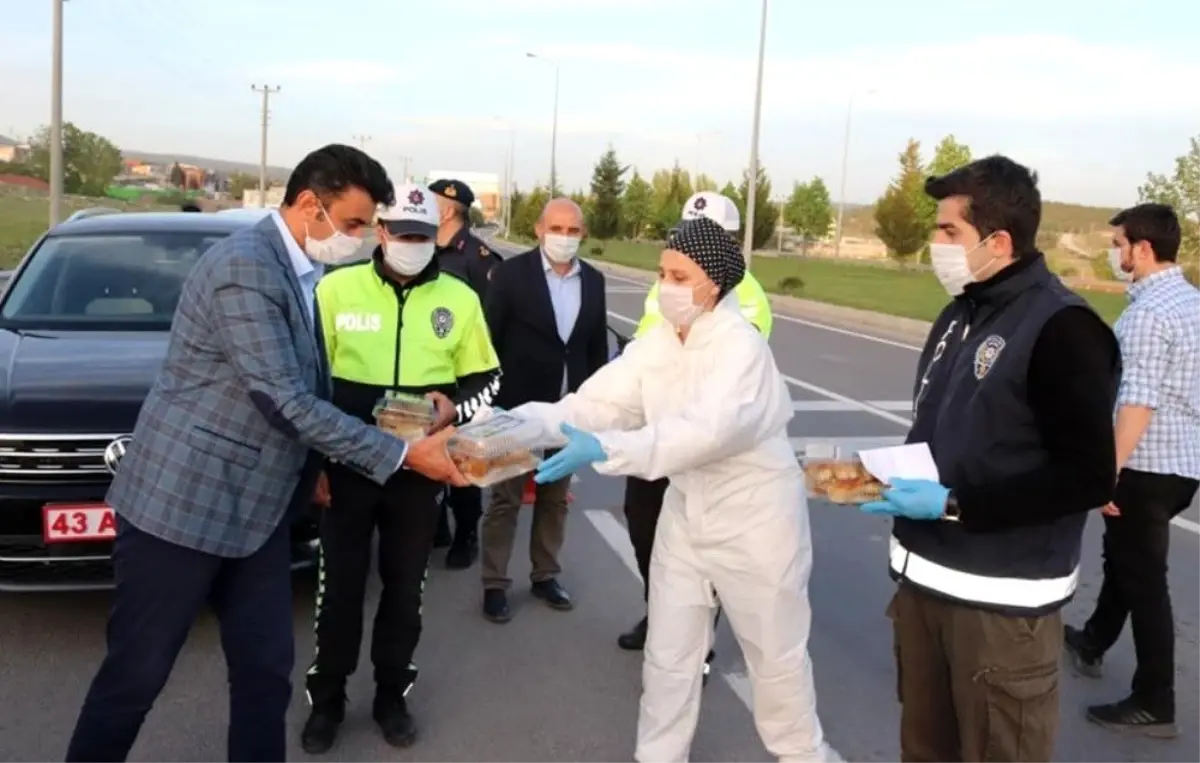 Kaymakam Kara, kontrol noktalarını denetledi