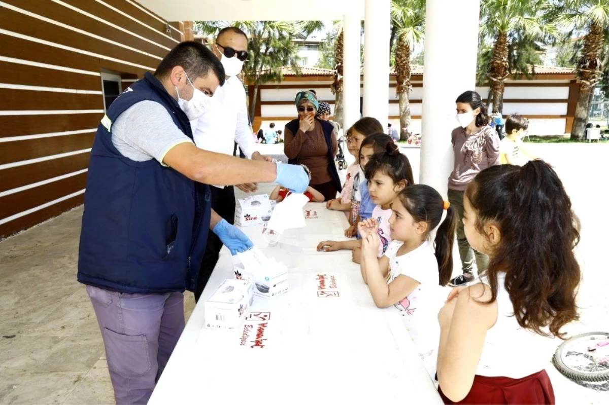 Manavgat Belediyesi çocukları unutmadı