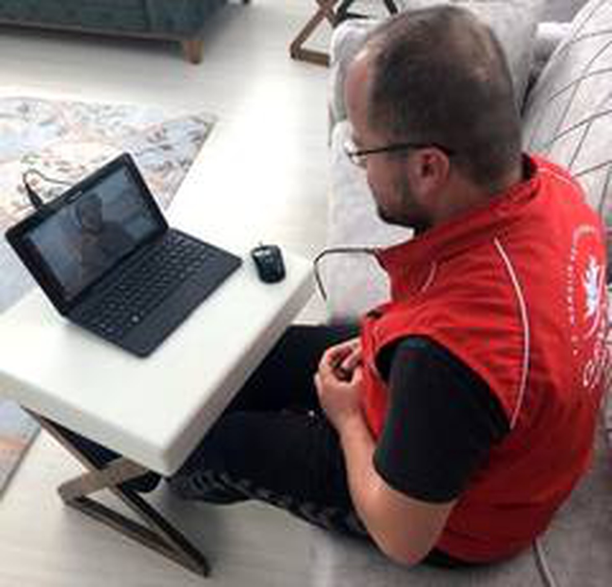Kitap okuma halkası bu sefer online düzenlendi