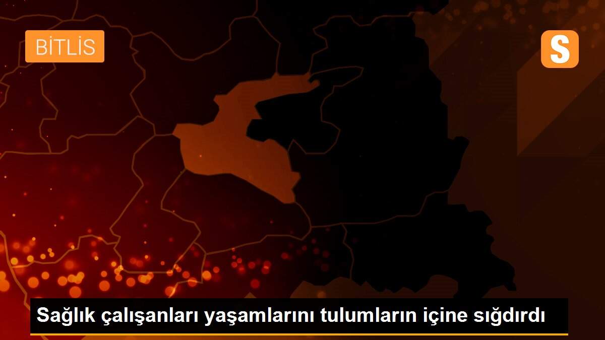 Sağlık çalışanları yaşamlarını tulumların içine sığdırdı