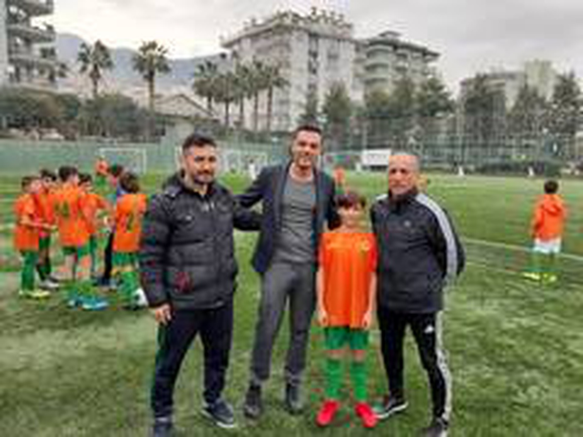 Zeki Akparlar: "Kayserispor, camia ile birlik olmalı"