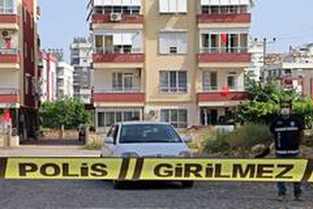 Antalya\'da kısmi karantinaya alınan iki mahallede sıkı kontrol
