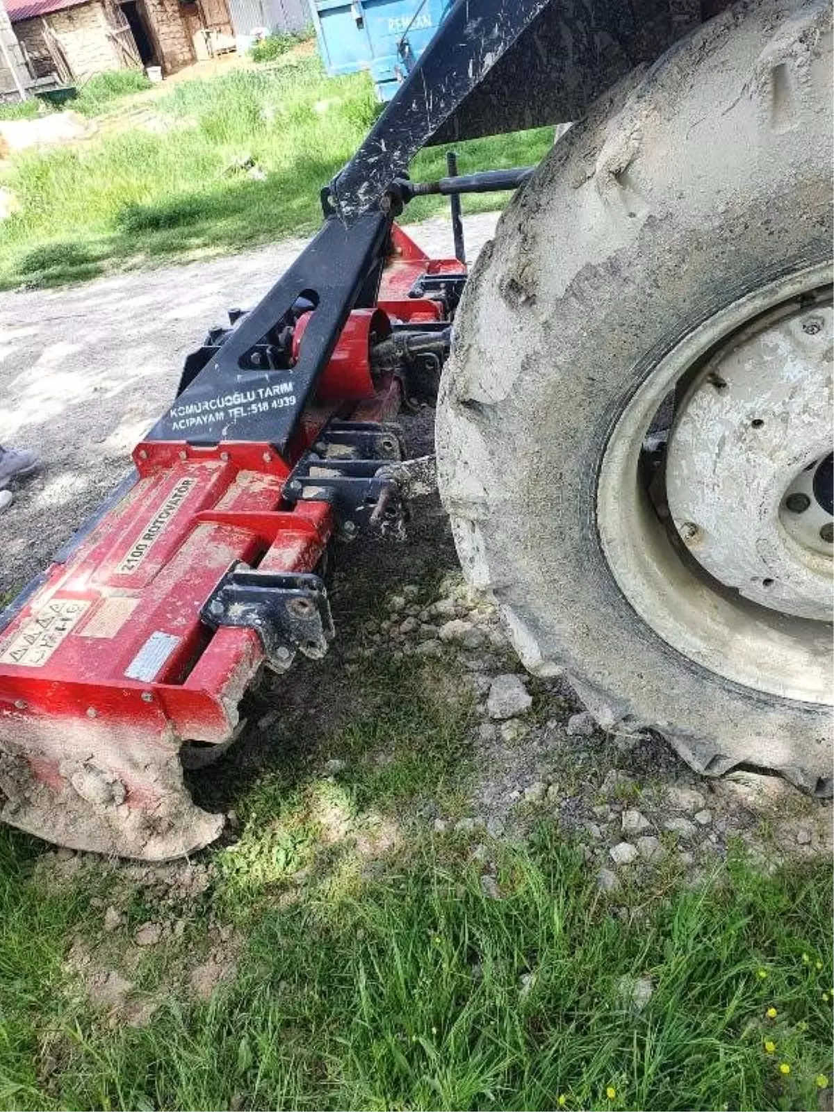 Çapa makinesinin altında kalıp, öldü (2)