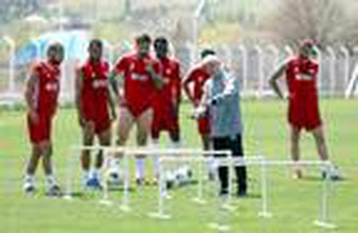 Demir Grup Sivasspor, çalışmalarını sürdürüyor