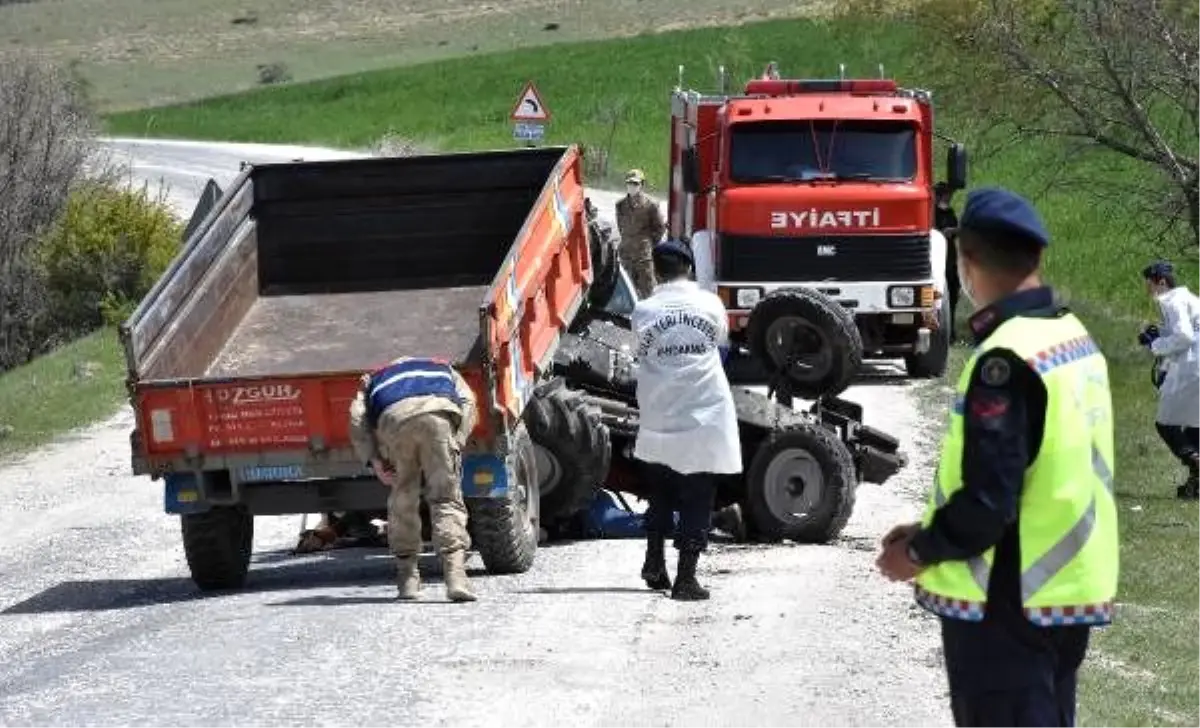 Devrilen traktörün altında kalan sürücü öldü