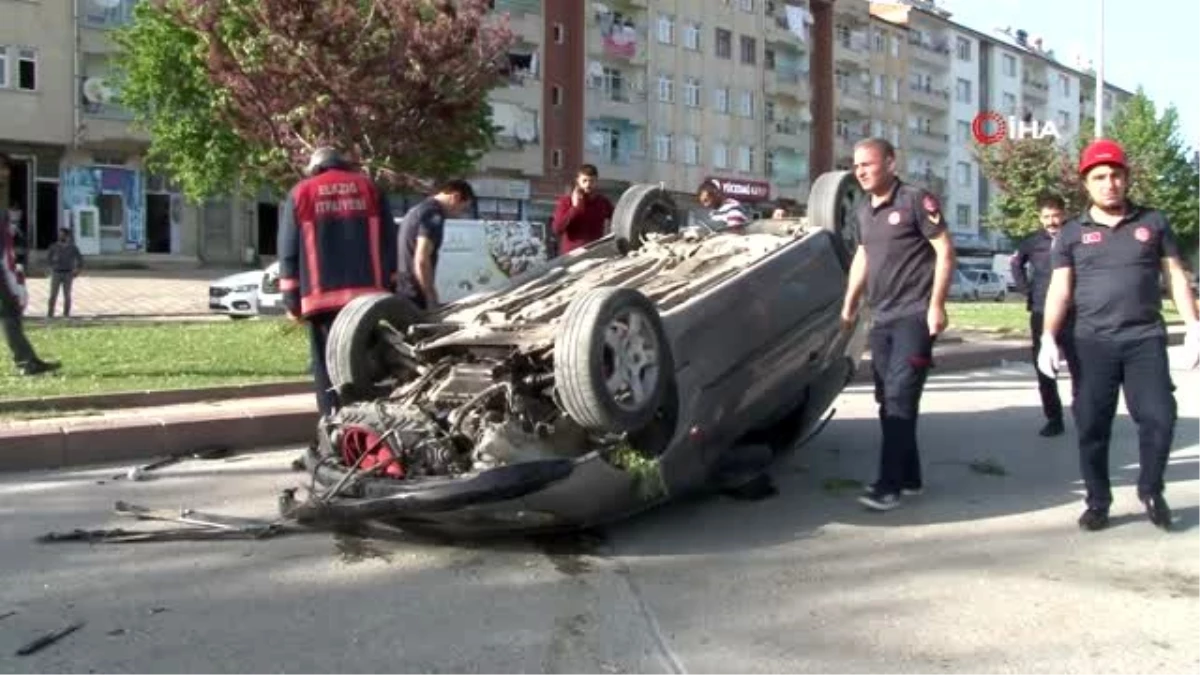 Elazığ\'da iki ayrı trafik kazası: 4 yaralı