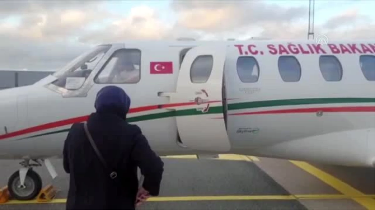 Kanser hastası Türk genci İsveç\'ten ambulans uçakla Türkiye\'ye nakledildi