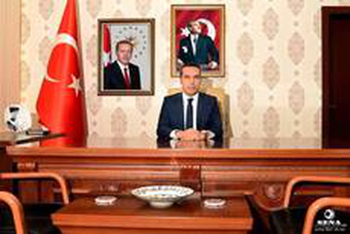 Kaymakam Hasan Çiçek: "Zorunlu haller dışında evlerinizden çıkmayın"