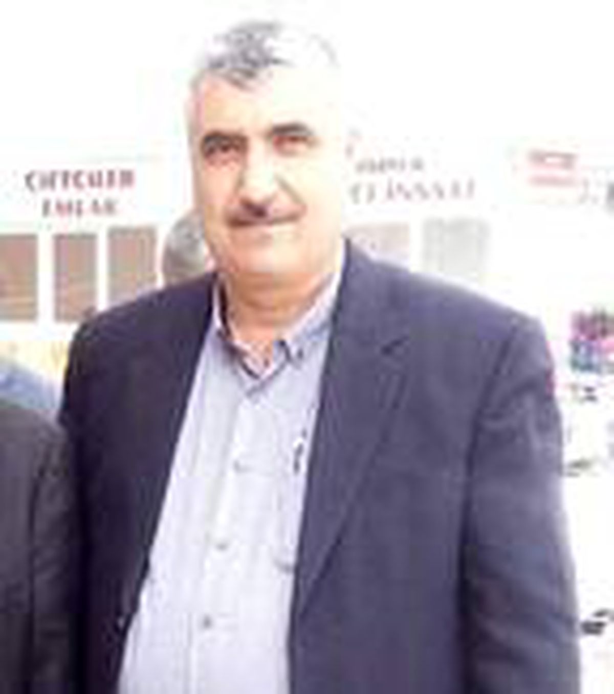 AK Partili belediye meclis üyesi silahlı saldırıyla öldürüldü, beraberindeki kızı yaralandı