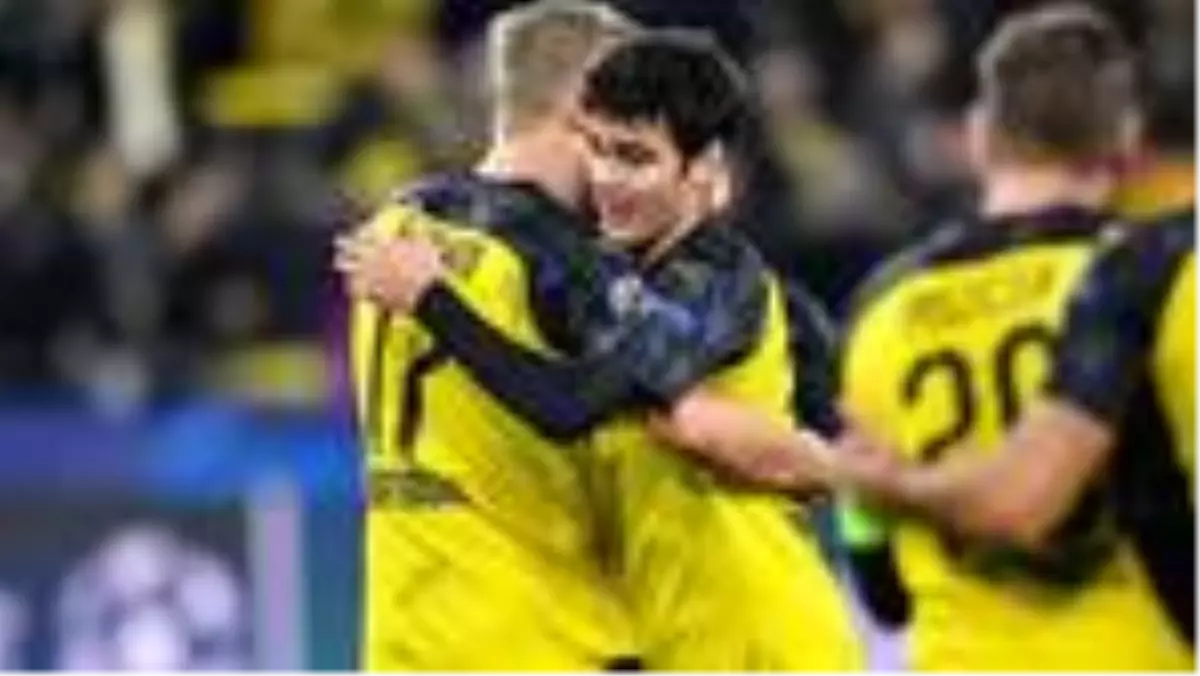 Borussia Dortmund\'da Giovanni Reyna ısınırken sakatlandı