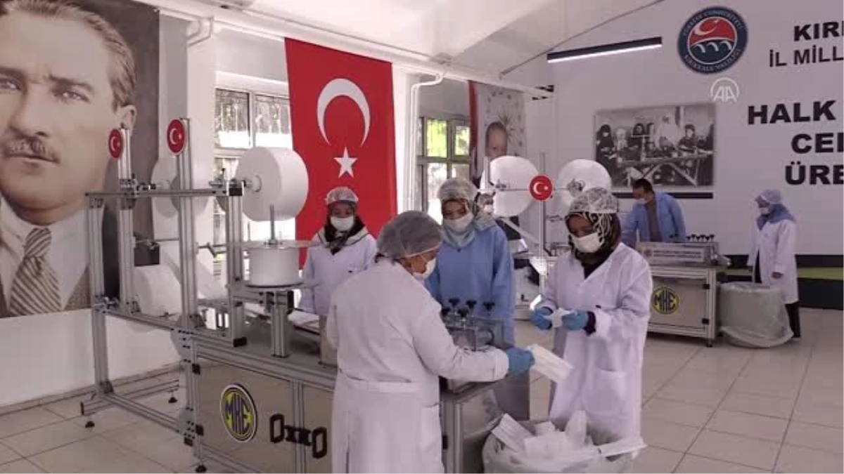 Cumhurbaşkanı Yardımcısı Oktay: "Kırıkkale\'deki tesiste aylık 45 milyon maske üretilecek"