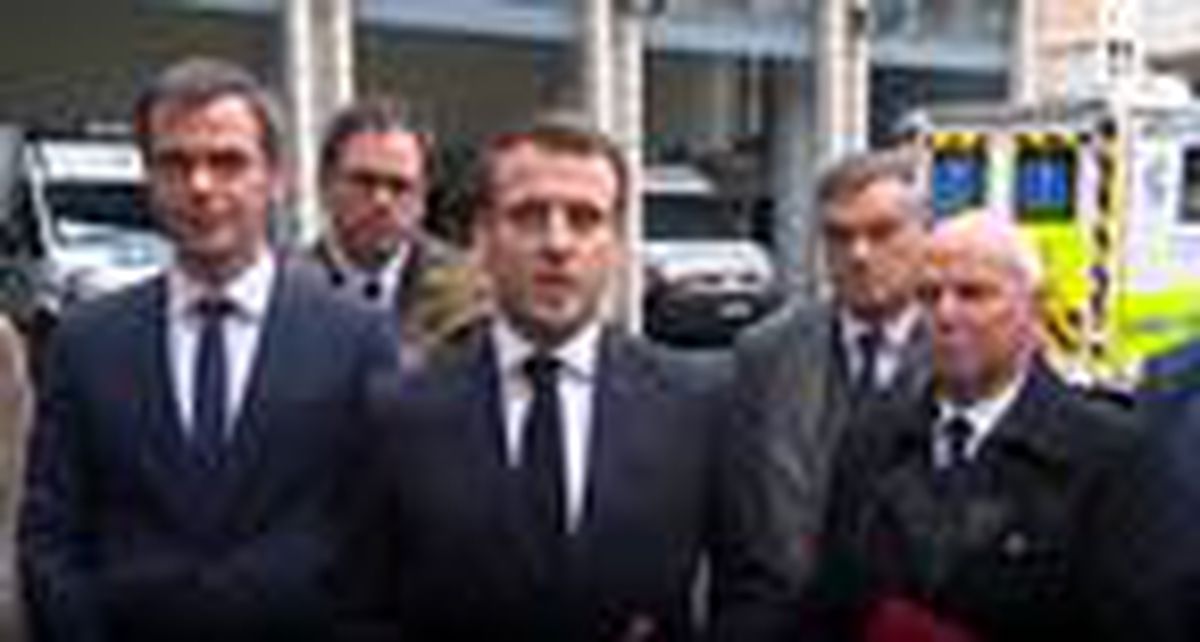 Fransa Cumhurbaşkanı Macron parlamentoda kan kaybediyor
