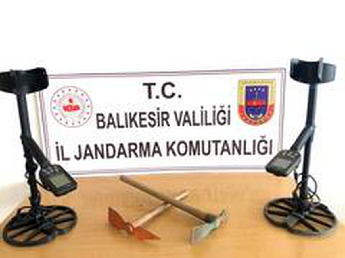 Jandarmadan kaçak kazı yapanlara suçüstü
