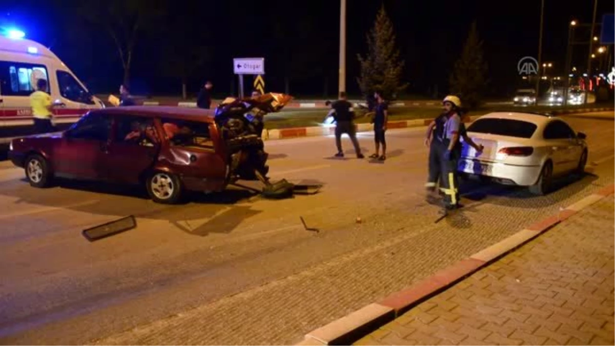 Karaman\'da trafik kazası: 3 yaralı
