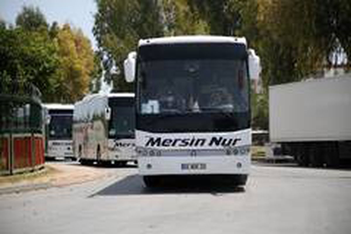 KKTC\'den Mersin\'e getirilen Suriyeliler Kilis\'e gönderildi