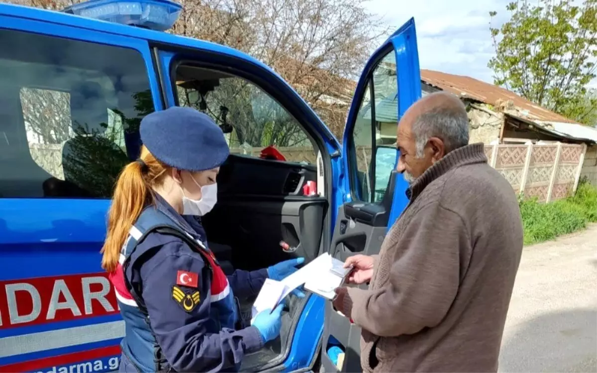 Mehmetçik, 65 yaş üstüne vefa hizmetini sürdürüyor