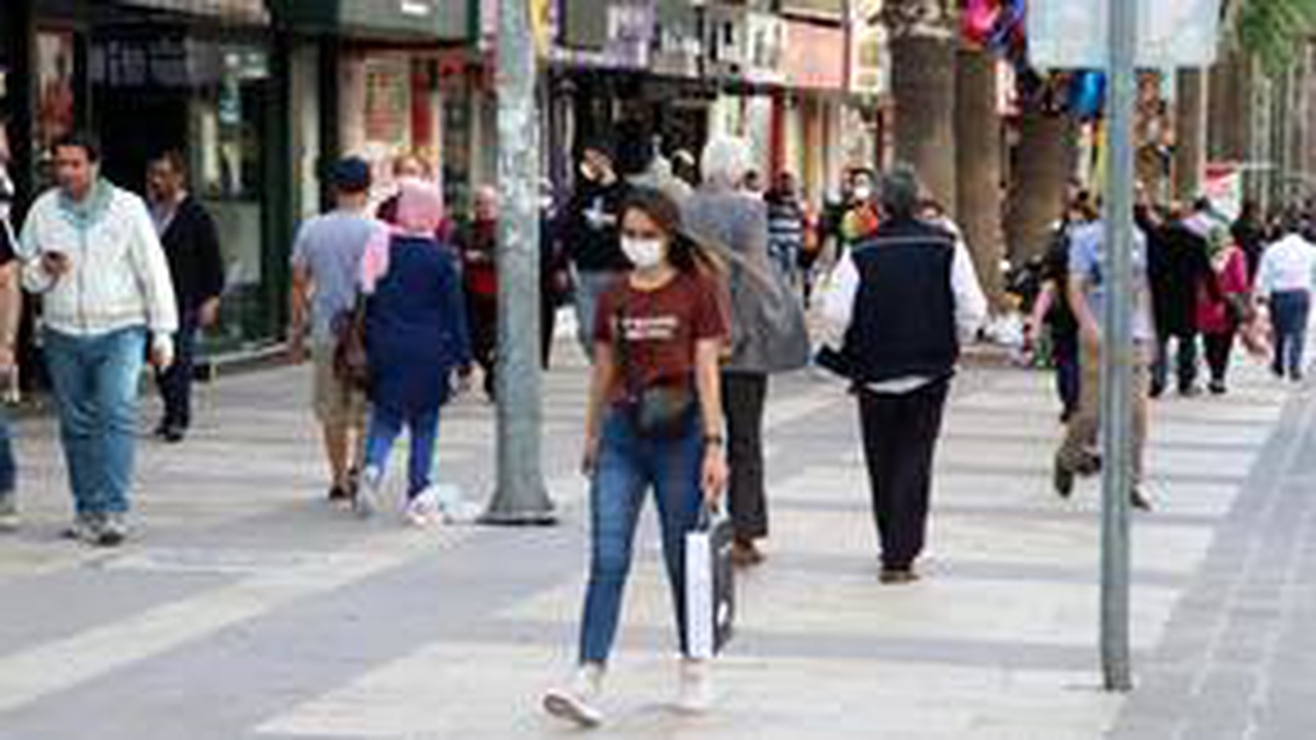 Üç İlde Maske Takma Zorunluluğu Getirildi