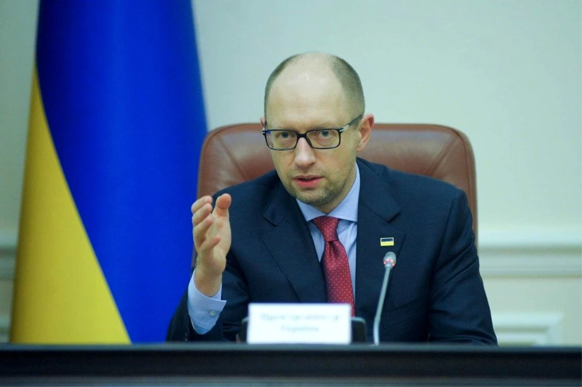 Ukrayna eski Başbakanı Yatsenyuk: "Putin, Ukrayna medyasının yüzde 50\'sini kontrol ediyor"