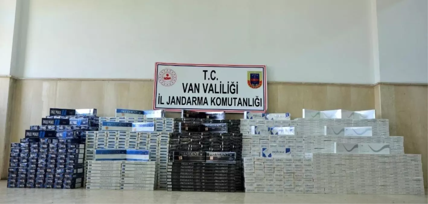 Çaldıran\'da 20 bin paket kaçak sigara ele geçirildi