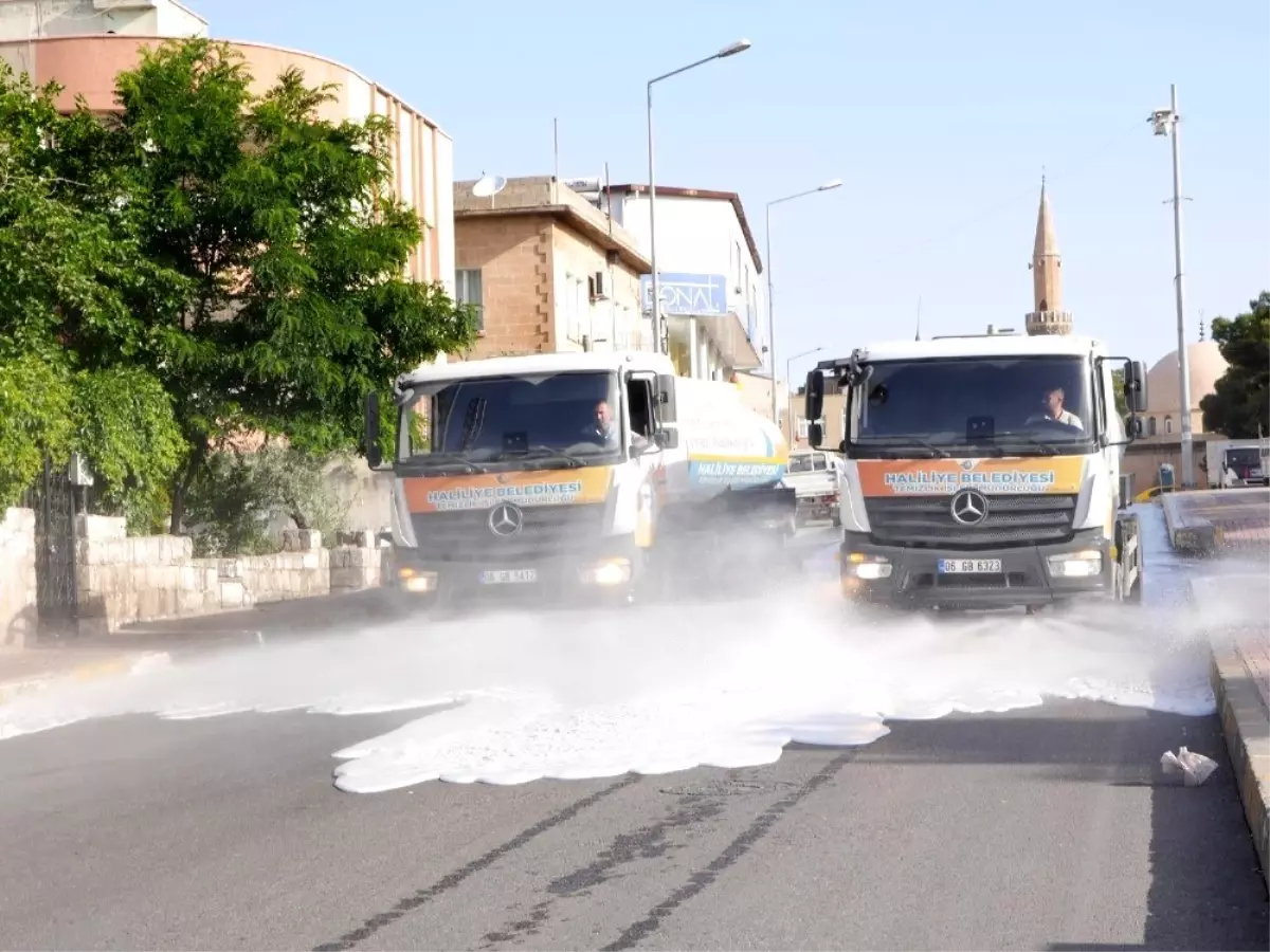 Ekipler halk sağlığı için çalışmalara ara vermiyor