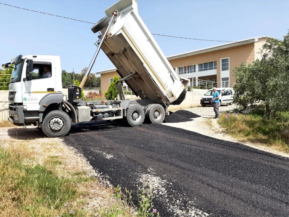 Erdek\'te İskele yolu asfaltlandı