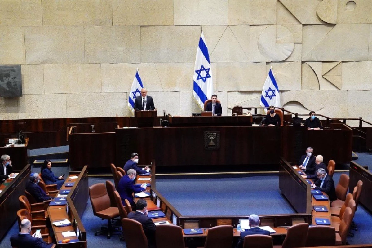 İsrail\'de Netanyahu-Gantz hükümeti yemin etti