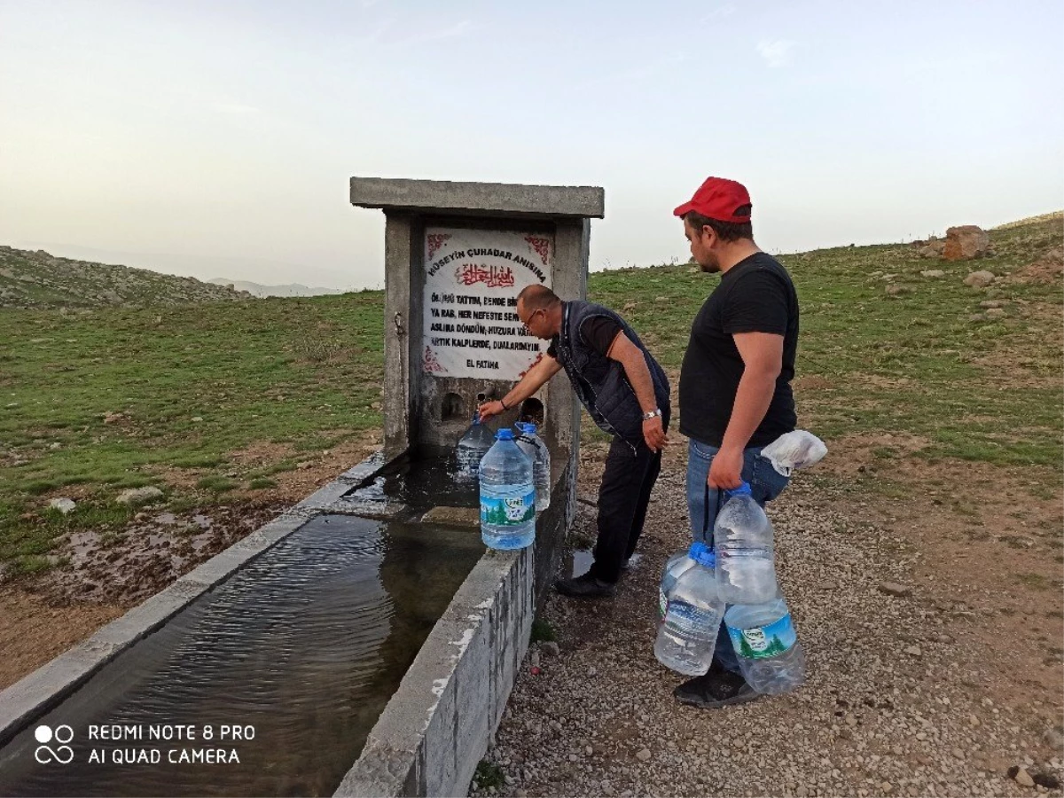 Kumalar Dağı\'ndaki şifalı su Ramazan ayında ilgi odağı oluyor