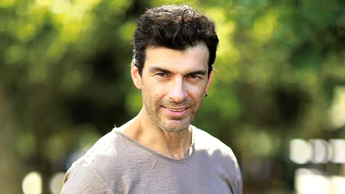 Oyuncu ve yönetmen Özgür Özberk, salgın döneminde yeni senaryolar üzerinde çalışıyor