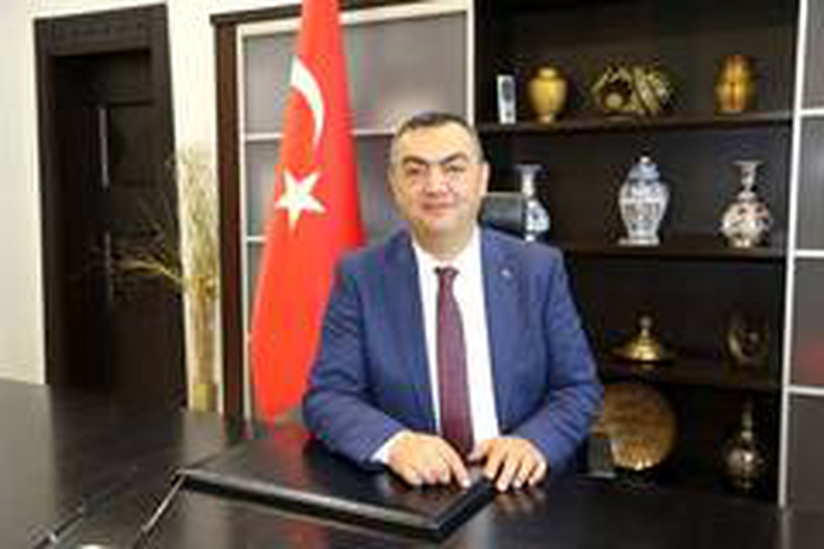Başkan Büyüksimitci: "Bizi aydınlık yarınlara taşıyacak olan gençlerimizdir"