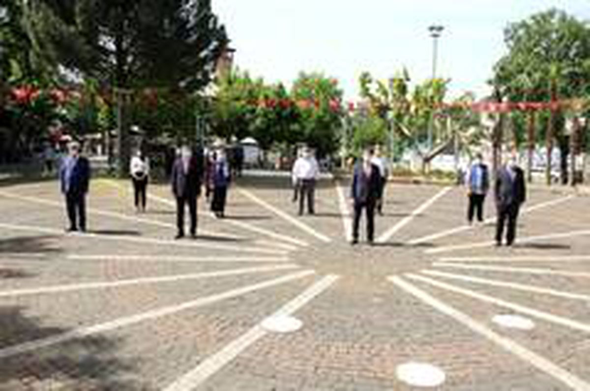 19 Mayıs\'a 12 kişilik tören