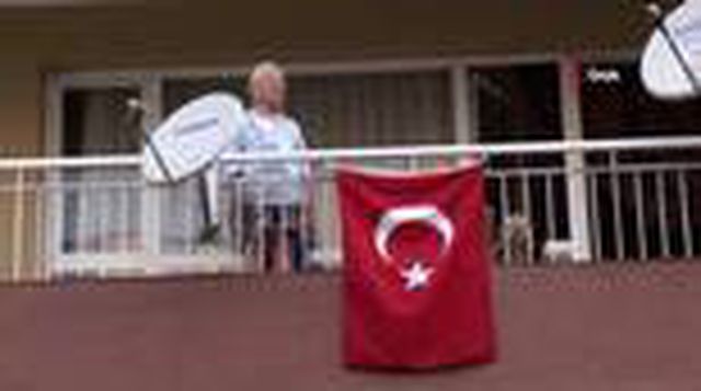 19 Mayıs coşkusu balkonlara sığmadı