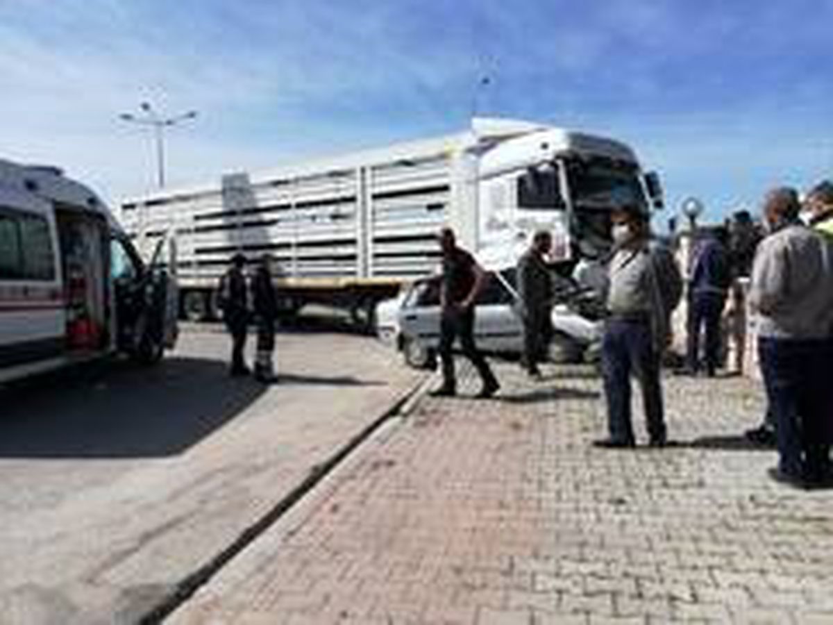 Adilcevaz\'da trafik kazası; 1 yaralı