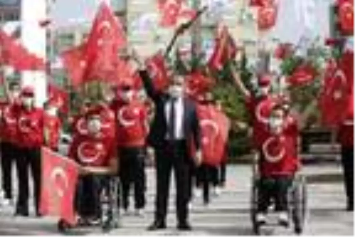 Antalya Büyükşehir Belediyesi\'nde 19 Mayıs töreni