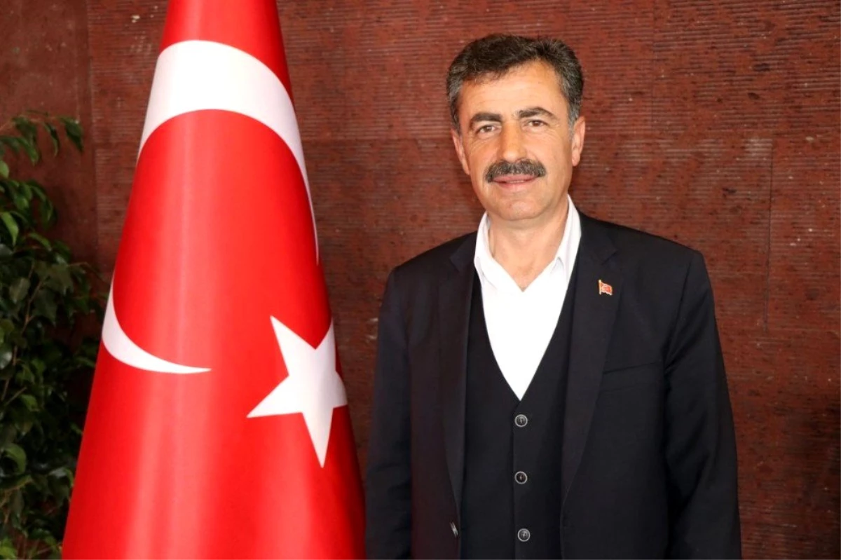 Uçhisar Belediye Başkanı Osman Süslü\'den, 19 Mayıs mesajı