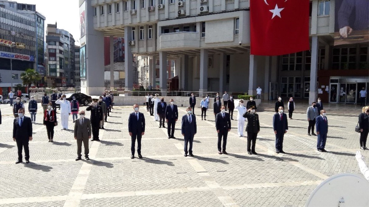 Zonguldak\'ta 19 Mayıs Bayramı törenle kutlandı