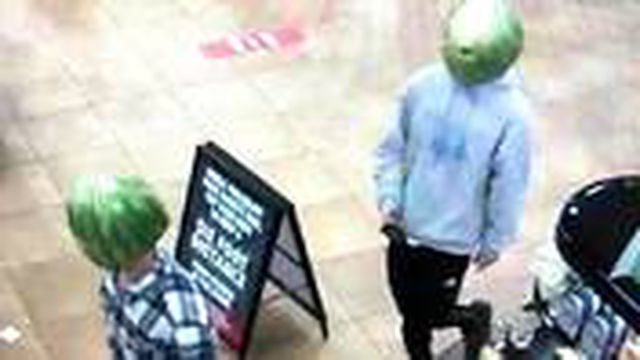 ABD'de karpuzdan maske takan 2 hırsız büfeyi soydu