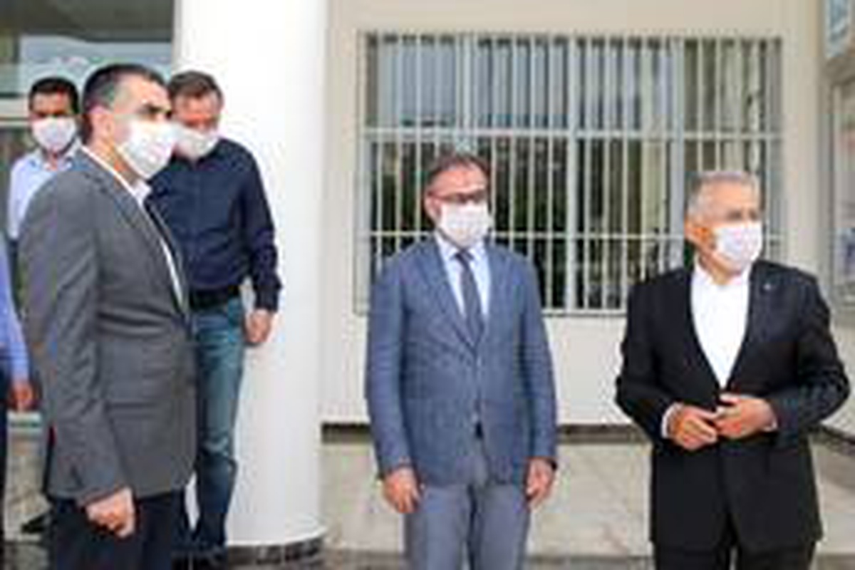 Başkan Büyükkılıç, "Uyum kültürü içinde Hacılar\'ın projelerine destek vereceğiz"