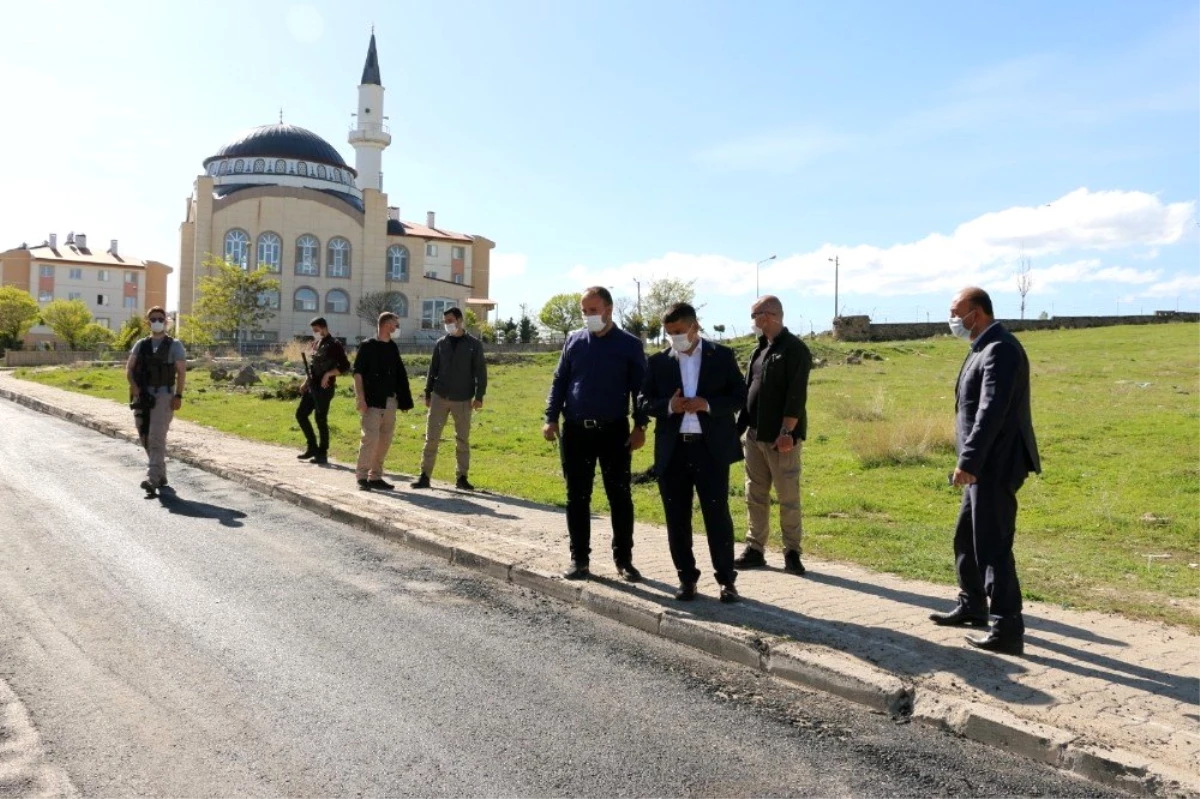 Erciş Belediyesinden zemin iyileştirme ve asfalt çalışması