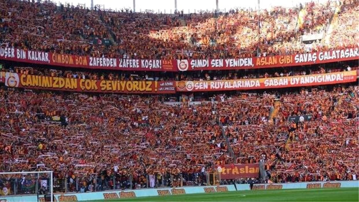 \'Galatasaraysız olmaz, sensiz hiç olmaz!\'