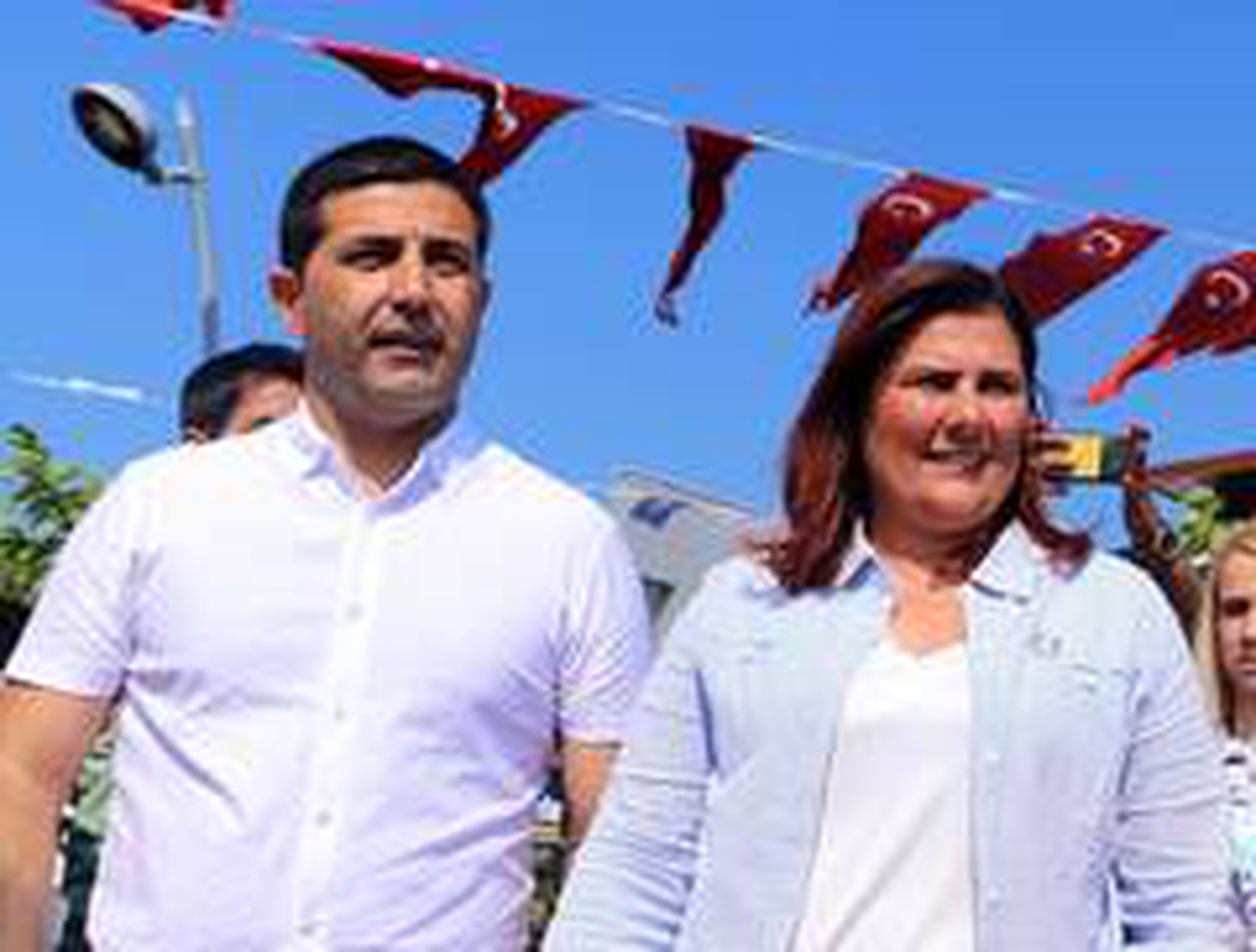 Kuşadası\'ndaki büyükşehir-ilçe belediyeleri uyumu örnek oluyor