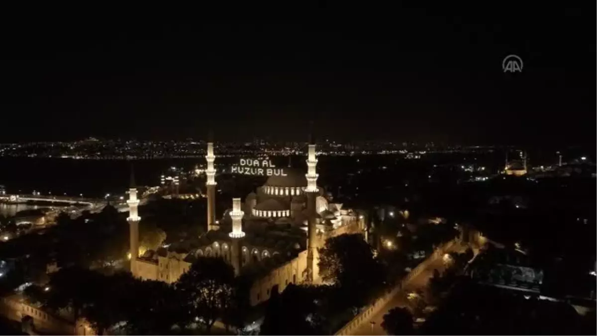 Süleymaniye Camisi\'nde Kadir Gecesi hüznü (1)