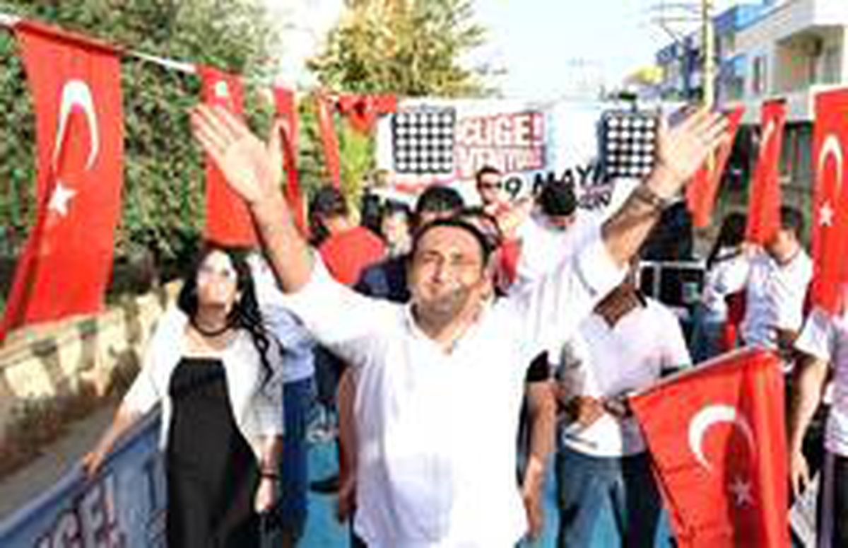Toroslar\'da bayram coşkusu evlere taşındı