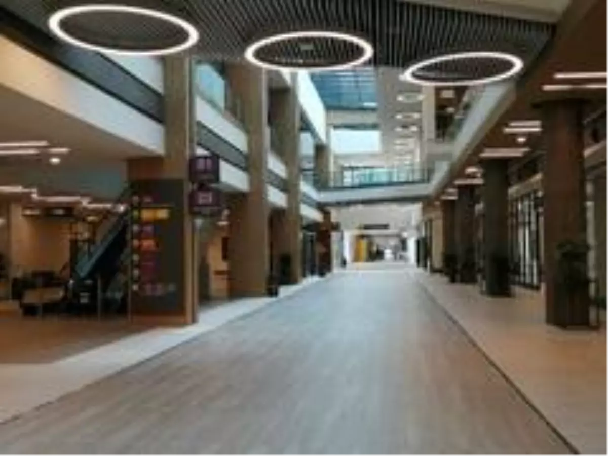 Başakşehir Çam ve Sakura Şehir Hastanesi\'nin son teknolojiyle donatılan odaları görüntülendi