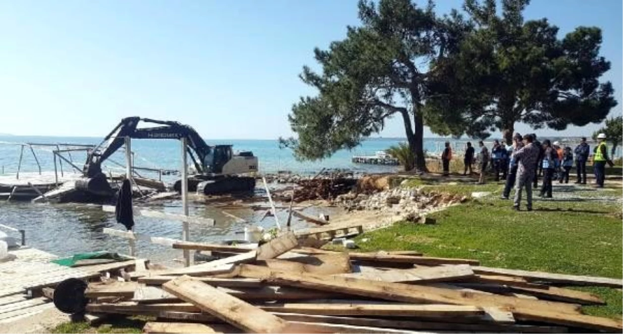 Didim Belediyesi, iskeleleri yıktığı bölgeye yeni iskele yapmak için başvuru yapmış