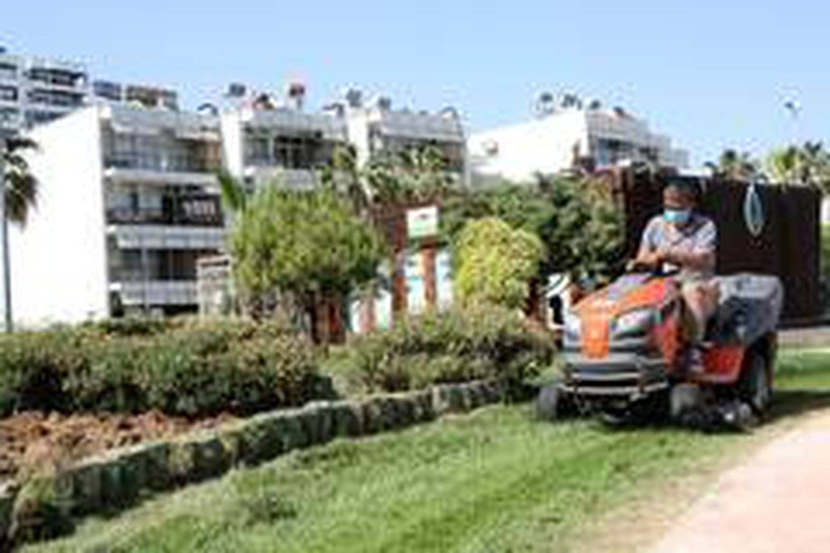 Erdemli\'de park ve bahçeler düzenleniyor