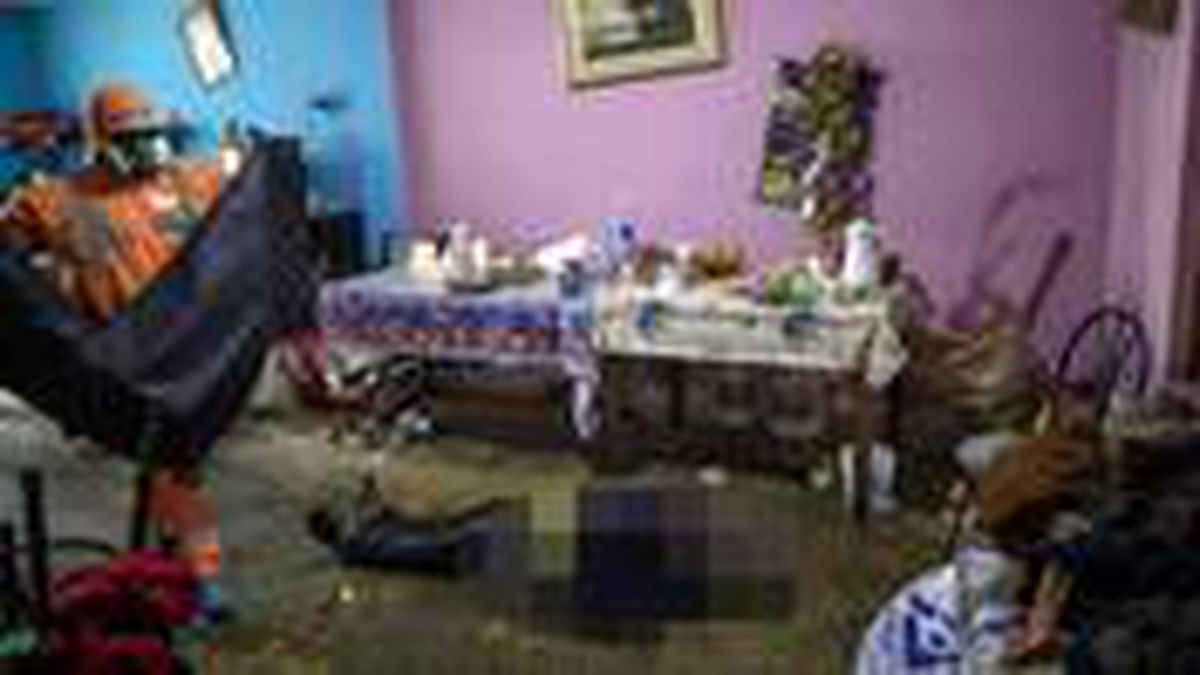 Hastanenin ilgilenmediği korona hastası, tuz ruhu içip kendini astı