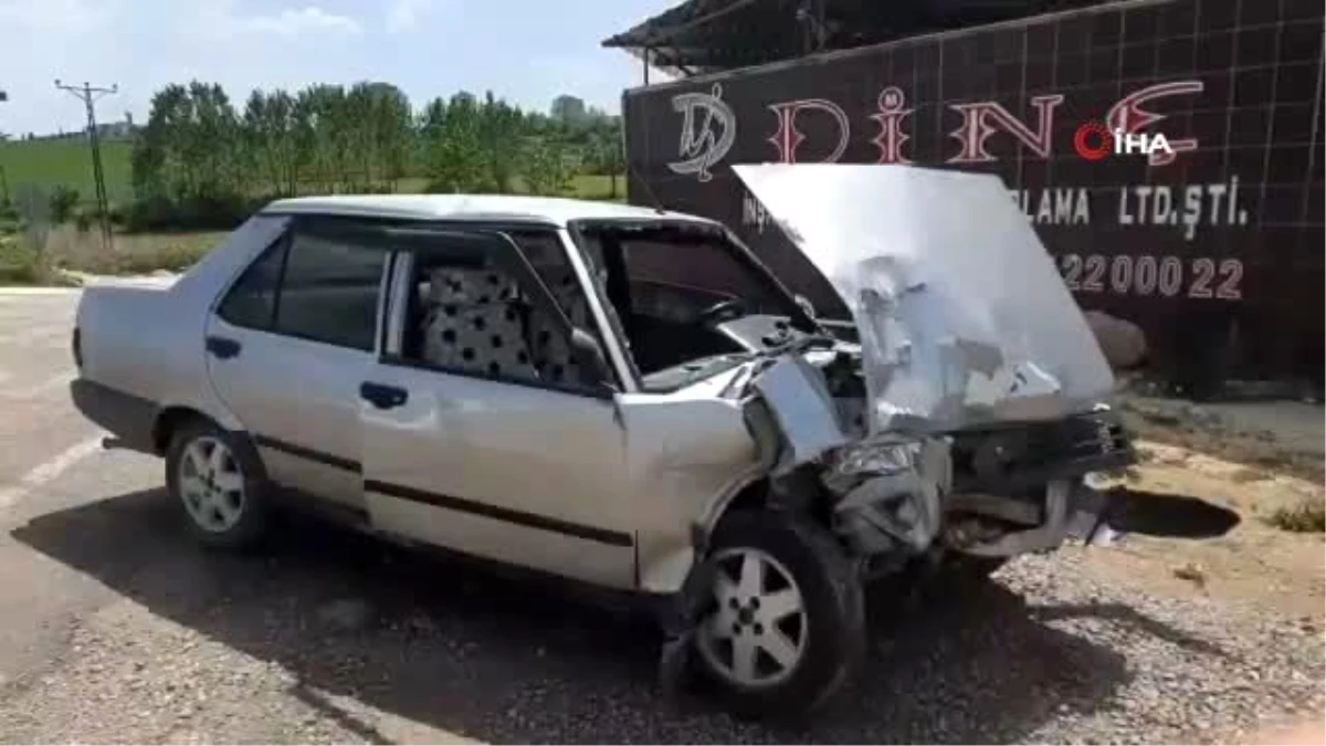 Kastamonu\'da iki otomobil çarpıştı: 3 yaralı