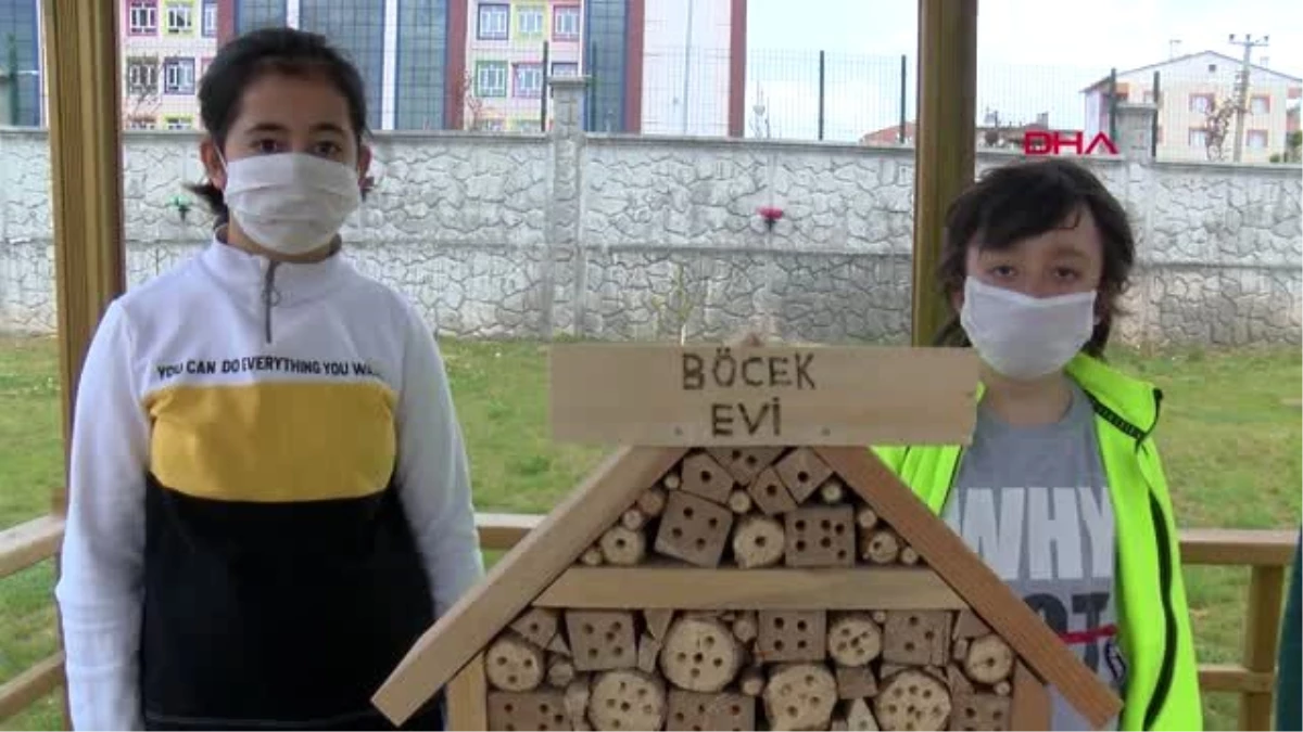 SİVAS Öğrenciler böcekler için ev yaptı, okul bahçesine yerleştirdi